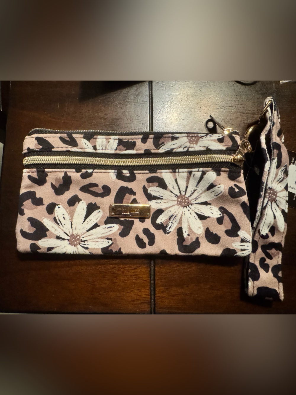 NWT Makeup Junkie Fierce Garden Demi More Wristlet Wallet